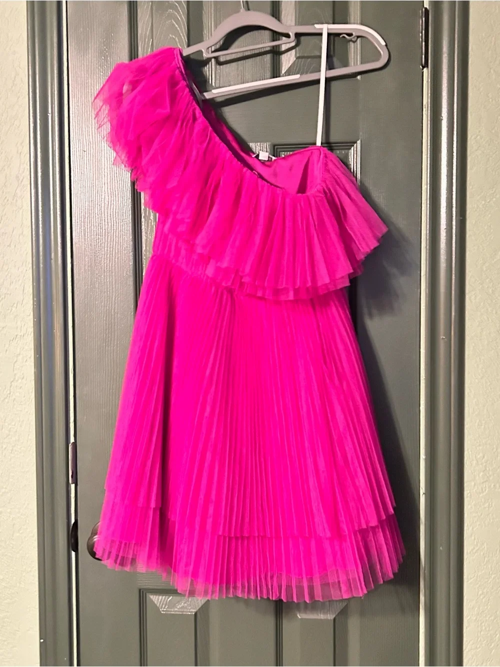 Monique Lhuillier Girls One-Shoulder Ruffle Tulle Dress in Hot Pink